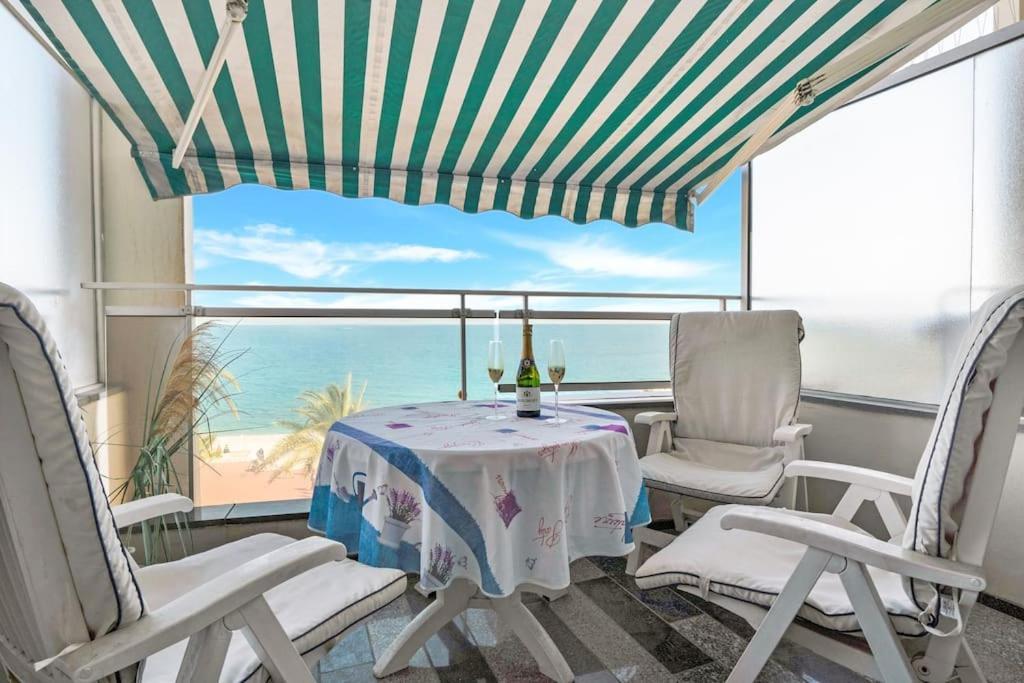 La Prom - A Two Bedroom Apartment With A Sea View Nice Exterior foto